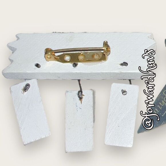 Bundle 3 for $15 American Flag Brooch and Star-Shaped Brooches - Picture 4 of 10